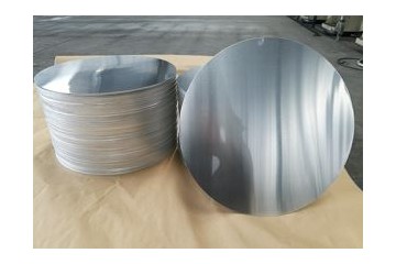 巩义市豪邦铝业直供专业铸轧铝圆片货源，并提供全面的轧铝圆片产