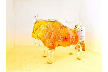 牦牛造型玻璃酒瓶创意牛形状工艺酒瓶吹制玻璃白酒瓶收藏酒瓶