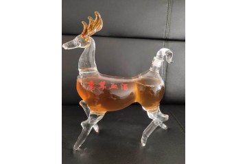 鹿茸血酒养生酒瓶创意玻璃小鹿造型工艺酒瓶动物小鹿玻璃酒瓶
